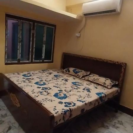 ホテル Aadi Shakti Bhawan Ayodhya エクステリア 写真
