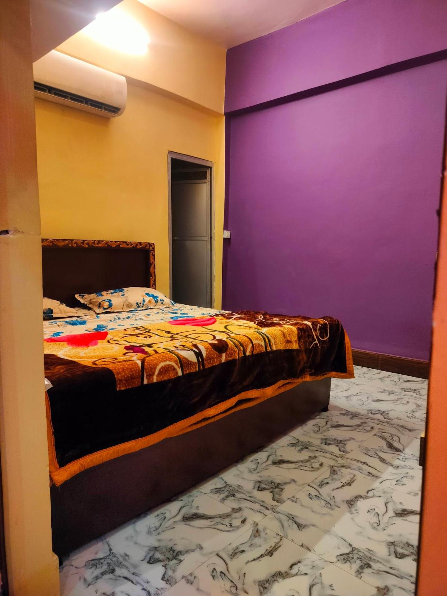 ホテル Aadi Shakti Bhawan Ayodhya エクステリア 写真